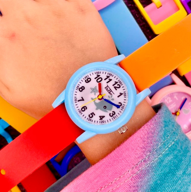 Better 002 Dolphin Blue-White